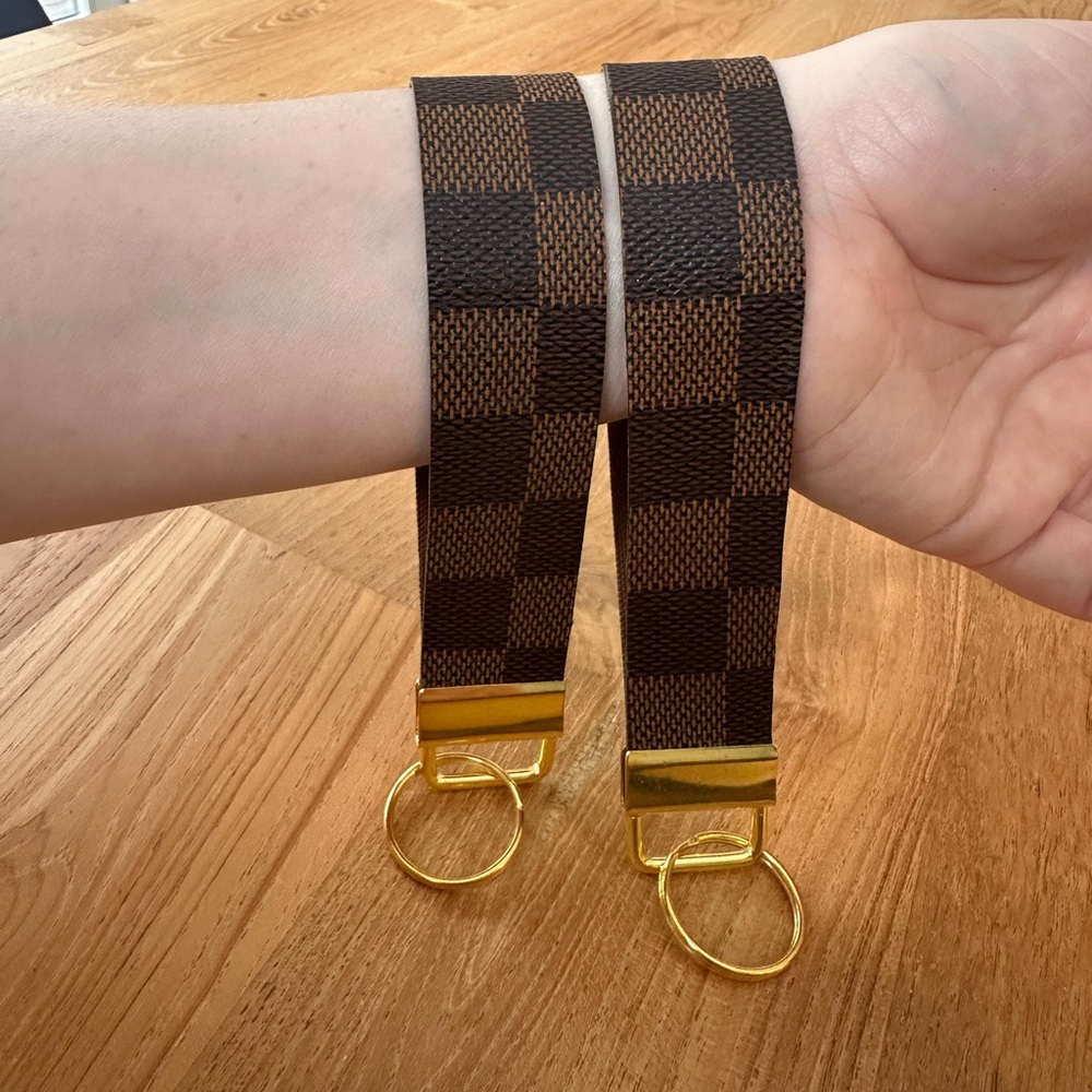Handmade wristlet keyfob holder